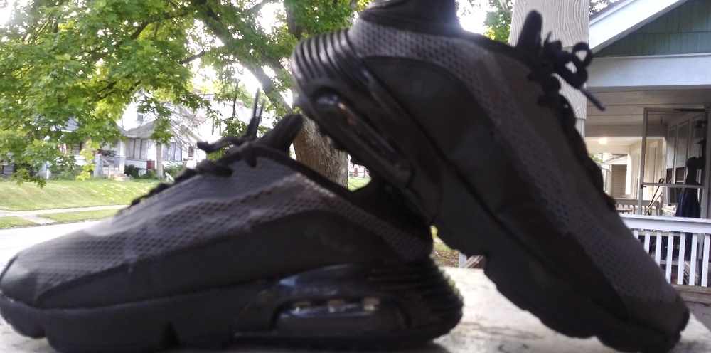 Nike Air Max 2090 Size 5 youth